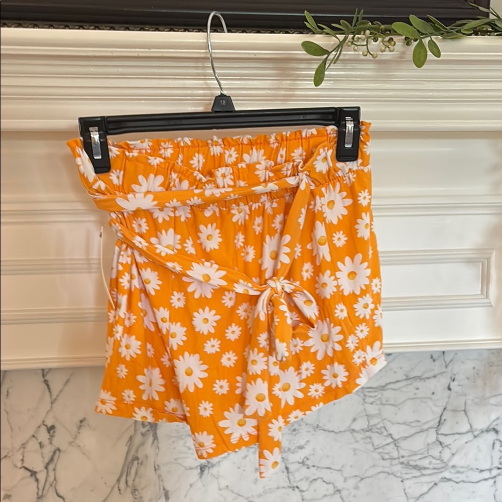 Daisy Print High Waist Women's Shorts - Orange